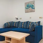 Lavica * Podstrana