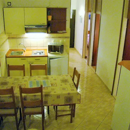 Lavica Apartment