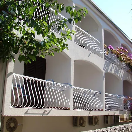 Apartment Lavica
