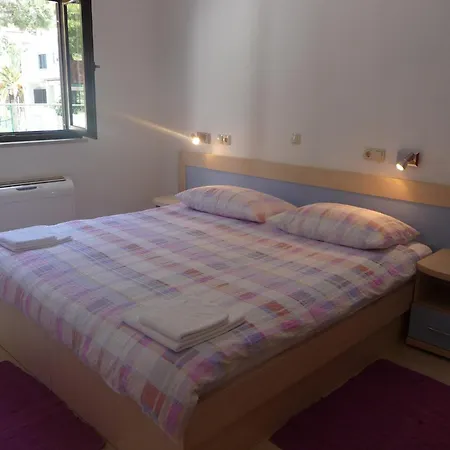 Lavica Apartment