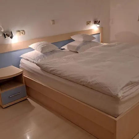 Lavica Apartment