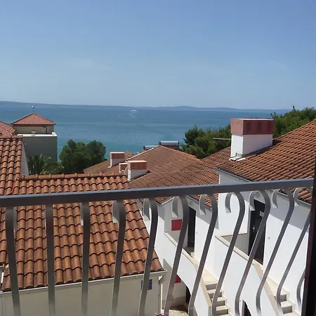 Lavica Apartment *